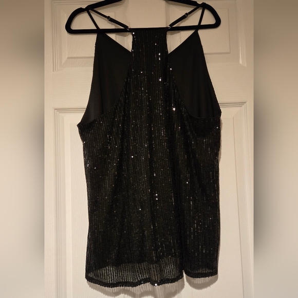 🎉Black Sequin Halter Top - Picture 3 of 6